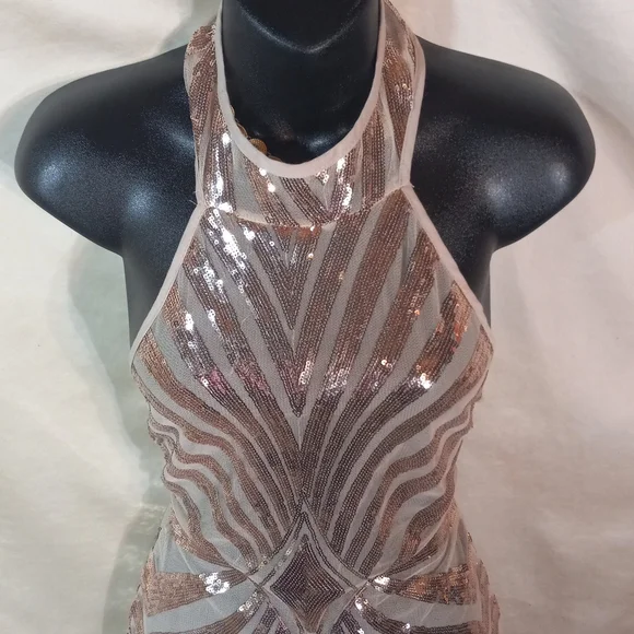 Lovely's Collection 💕 (JLO Inspired) - Picture 2 of 4